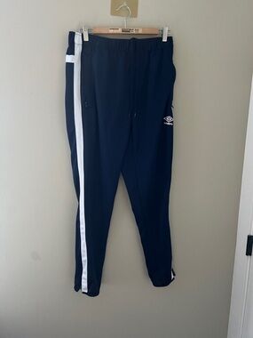 Umbro Navy Blue Soccer Track Pants White Stripe Zip Pockets Men M